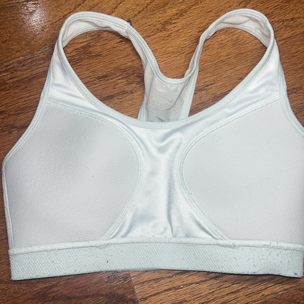 Nike Sports Bra - Picture 4 of 4